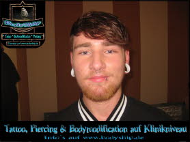 Ohr Ear große Tunnel weiß Piercing Bodymod by Bodyship Halle - Sachsen Anhalt - www