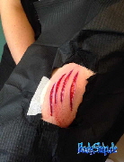 Unterarm Kratzer Cutting  by Bodyship - beste Qualitt zum fairen Preis - made in Halle - www.bodyship.de  Sachsen Anhalt - nhe Leipzig .jpg