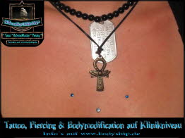 3 Implantate Dekolette Brust Busen weiblich Dermal Anchor Microdermal Glitzer Piercing Bodymod by Bodyship Halle - Sachsen Anhalt - www