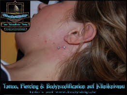 Hals Dermal Anchor Microdermal Glitzer Piercing Bodymod by Bodyship Halle - Sachsen Anhalt - www